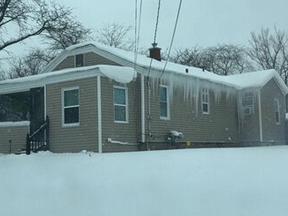 2nd image of 1003 Merritt St SE