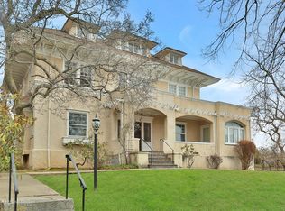 117 Sutton Manor Rd, New Rochelle, NY 10801