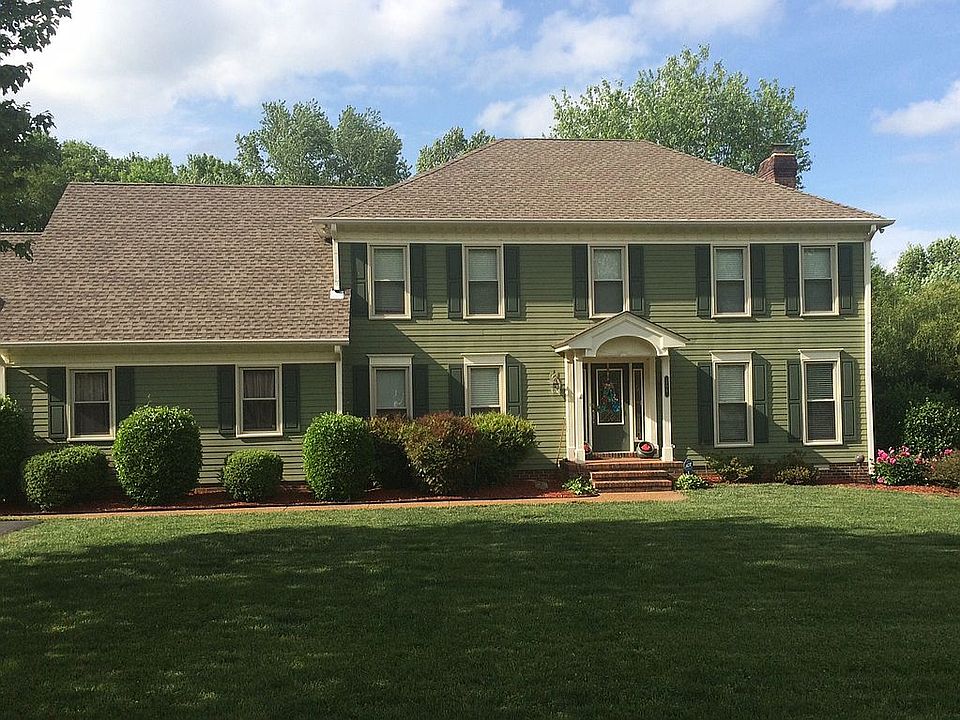 2nd image of 704 Edenburg Dr