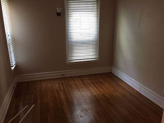 3rd image of 429 Norwood Ave #1