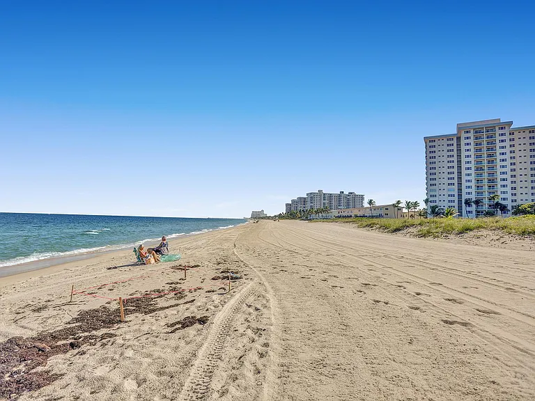 2000 S Ocean Blvd #LC — Photo 16