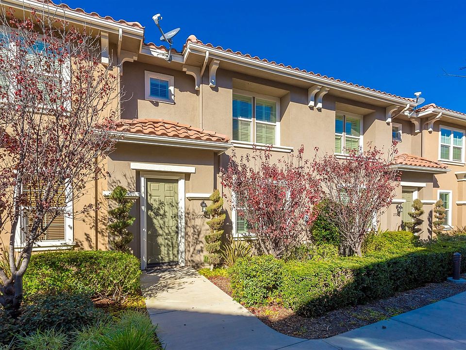 1st image of 27280 Riverview Ln