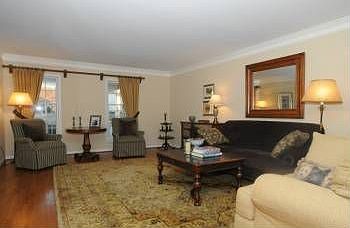 3rd image of 3209 Chrisland Dr