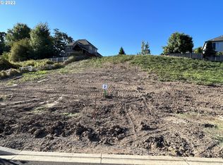 2713 NW Pinehurst Dr #2, McMinnville, OR