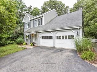 202 Independence Dr, Foxboro, MA 02035