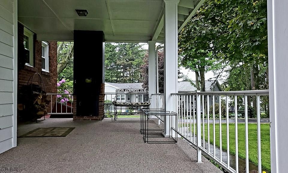 5 Fairlawn Dr, Hollidaysburg, PA 16648 Zillow