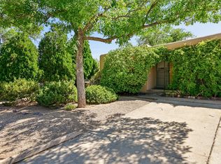 2091 Placita De Vida, Santa Fe, NM 87505