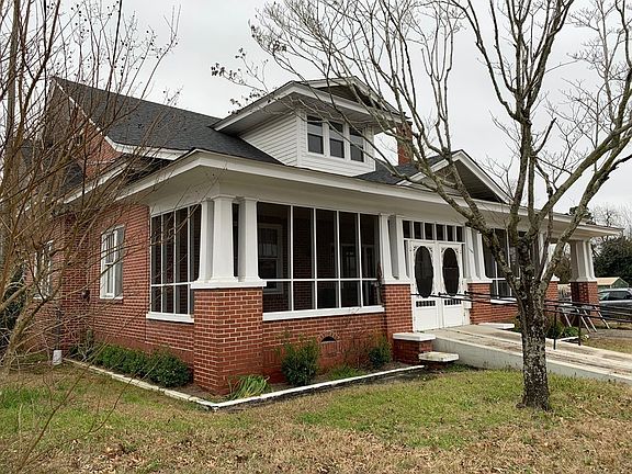 3rd image of 1488 Glover St