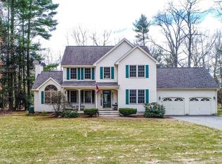 6 Stillwater Dr, Amherst, NH 03031