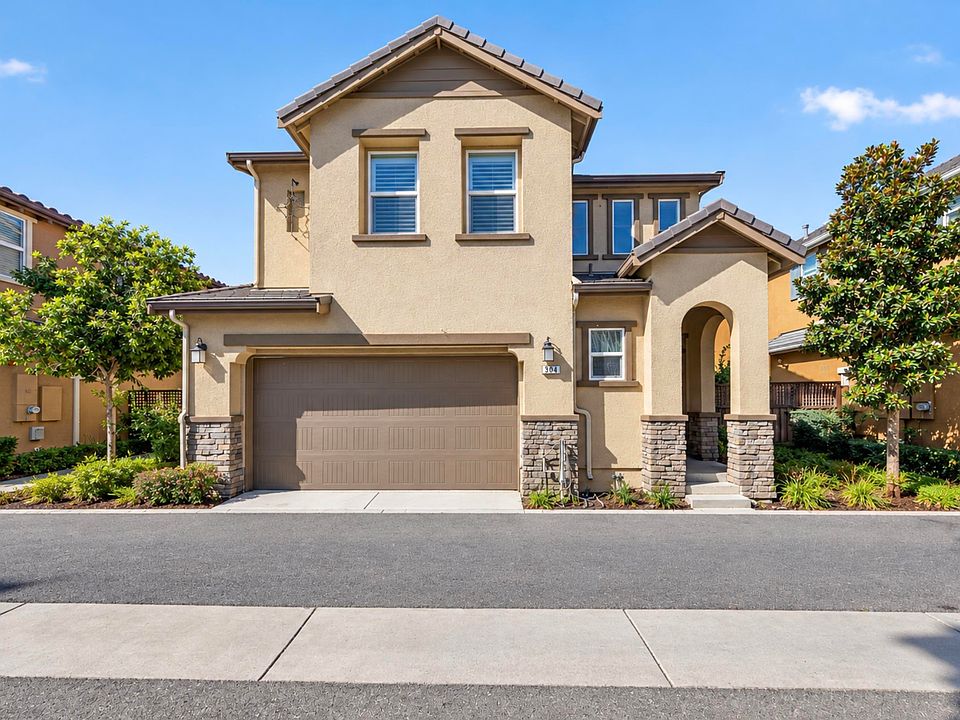 1st image of 304 Misty Cir