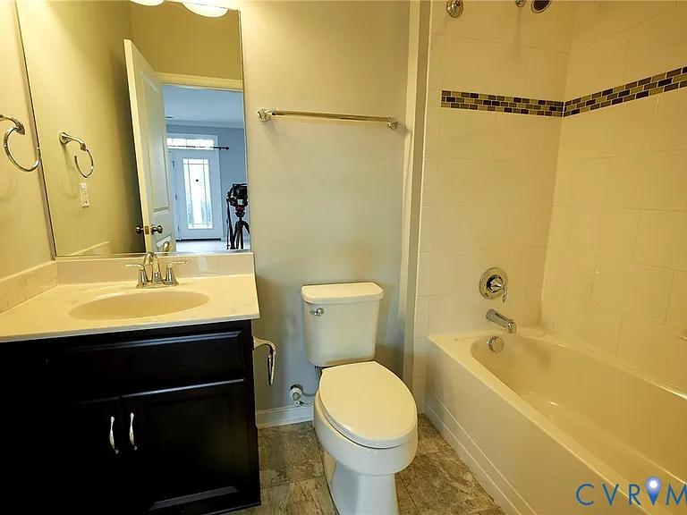 11458 Hayloft Ln — Photo 19