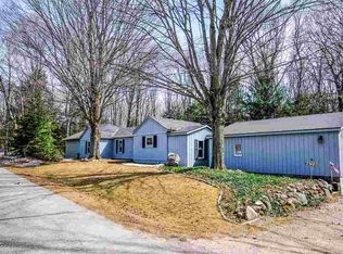 7905 Hedrick Rd, Harbor Springs, MI 49740