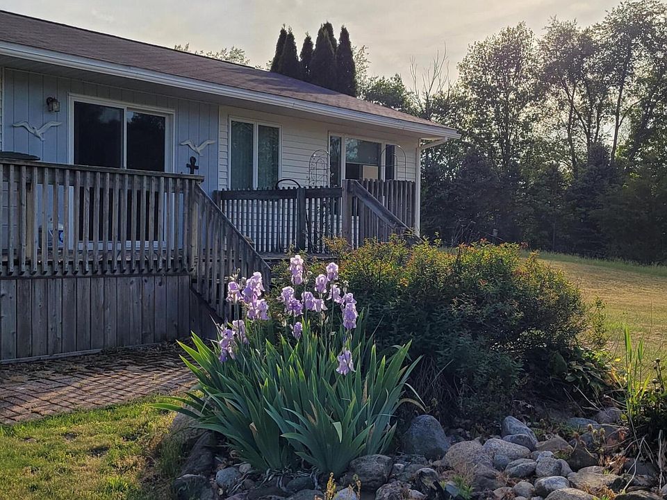 2639 Jakes Aly, Wayland, MI 49348 Zillow