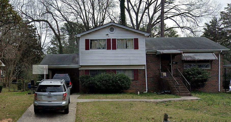 1st image of 723 Harwell Rd NW