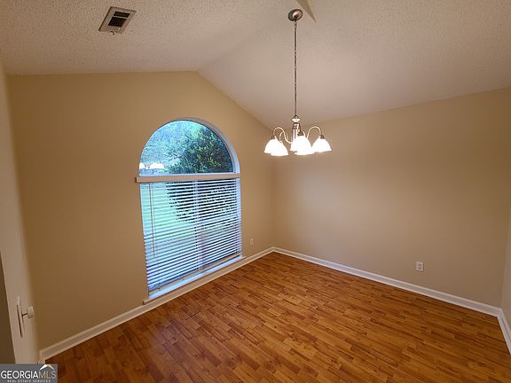 5th image of 206 Bradford Station Dr