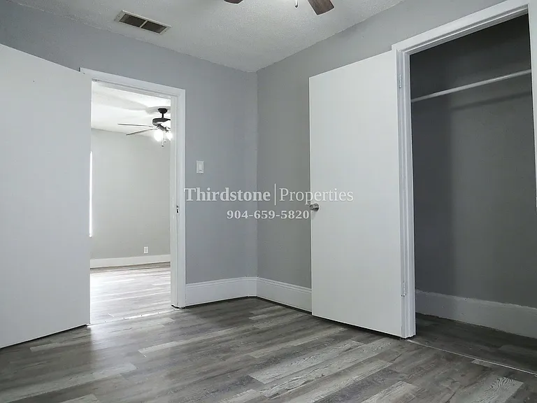 1225 E 14th St — Photo 17
