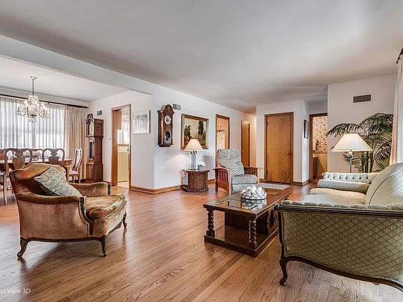 3rd image of 7558 N Olcott Ave