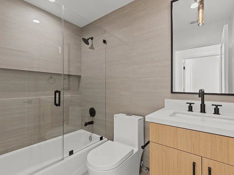 10920 Hesby St #C — Photo 7