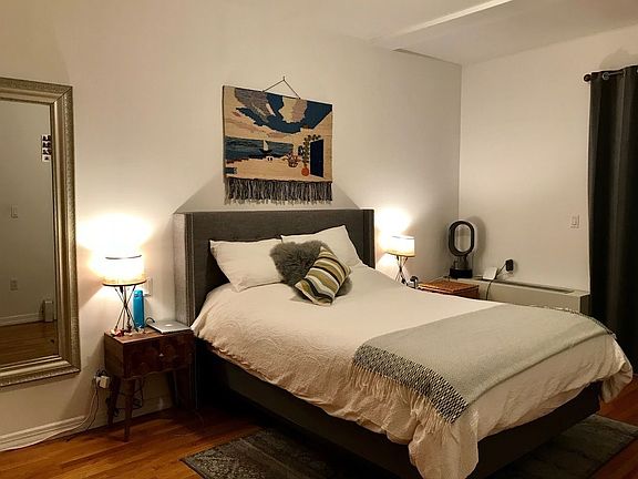 3rd image of 2734 21st St APT 5D