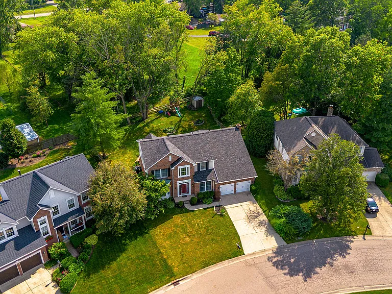 3291 Shadylake Dr — Photo 38