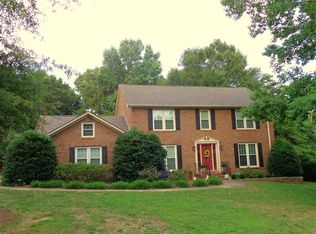 505 Thornhill Dr, Spartanburg, SC 29301