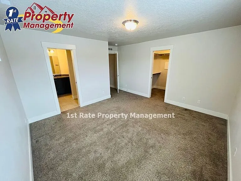 431 S Academy Ln — Photo 9