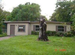 225 Bradshaw Dr, Sanford, FL 32771