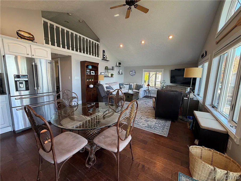 3 bed, 3.0 bath, 1820 sqft, $2,850 — Photo 4