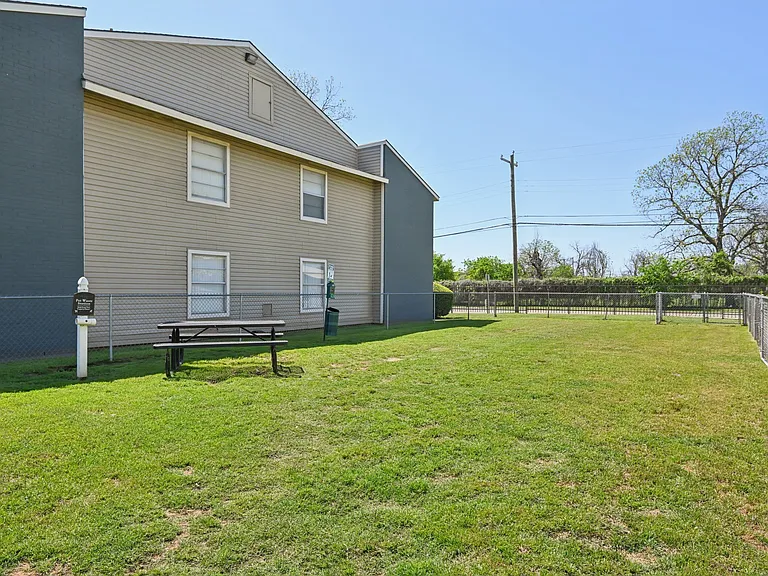 Abbey Glenn Apartments — Photo 12