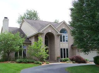 4885 Panorama Cir, West Bloomfield, MI 48323