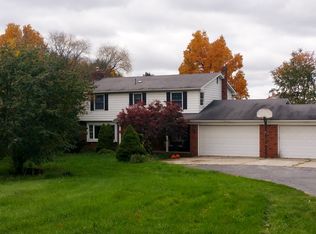 1850 Peavy Rd, Howell, MI 48843