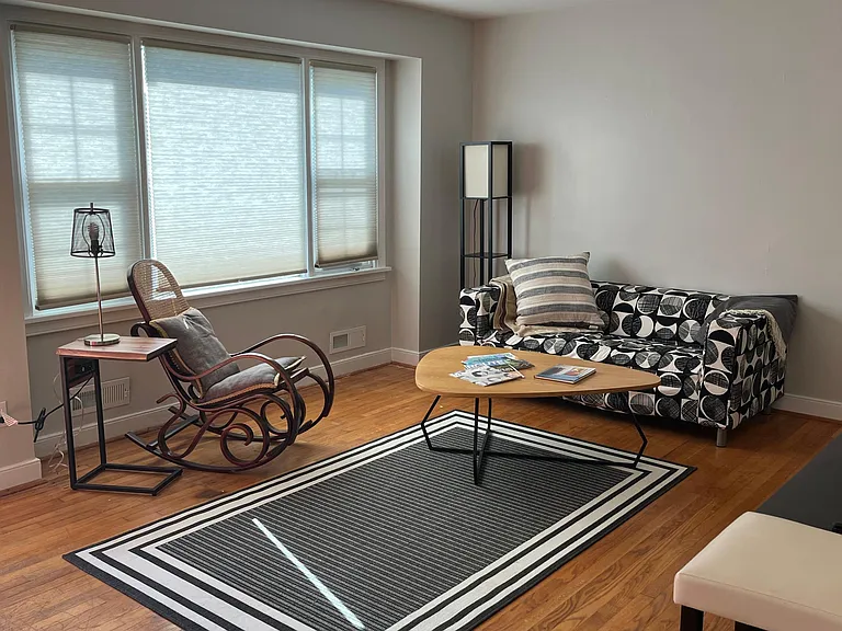 8602 Warrenton Dr — Photo 11