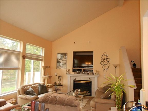 5th image of 2609 Riverwalk Dr SE