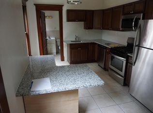 39 College St APT 1, Buffalo, NY 14201