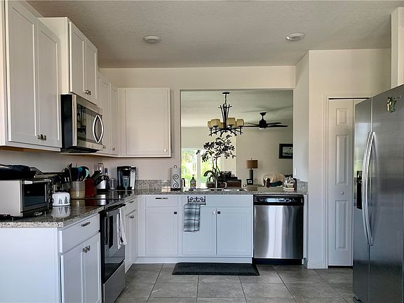 5th image of 4133 Keeson Cir