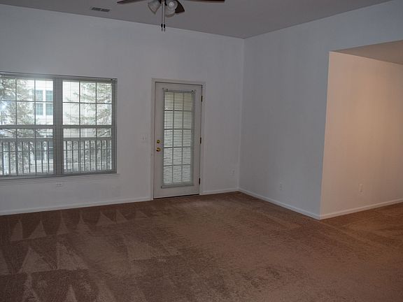 4th image of 2658 S Knightsbridge Cir