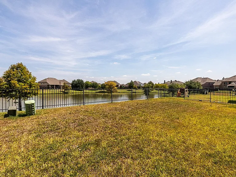 13210 Southern Orchard Ln — Photo 31