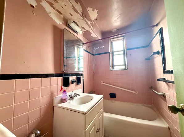 2680 East 19th Street image 4 of 11