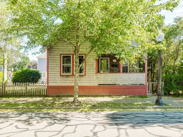 666 Union St, New Bedford, MA 02740