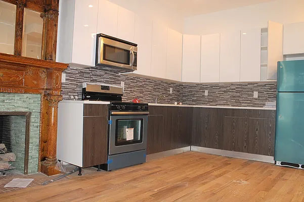 Rented by NNYT Development | media 24