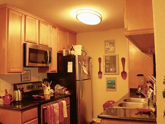 5th image of 1345 Cabrillo Park Dr APT H8
