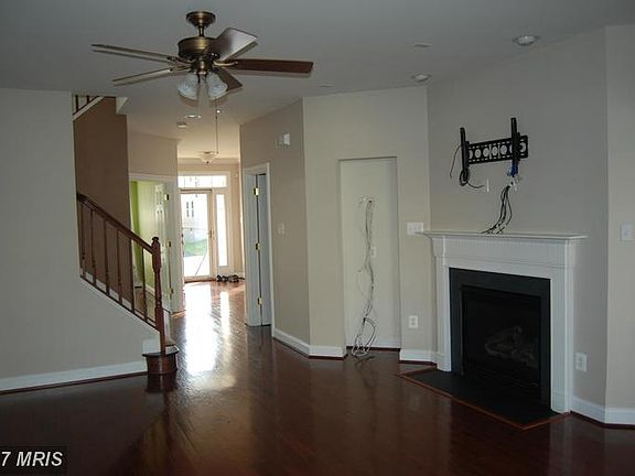 4th image of 23025 Sycamore Farm Dr