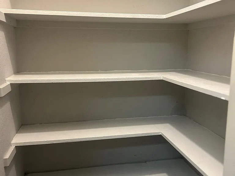 largekitchen pantry