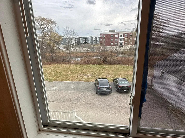 261 Neponset St #B — Photo 16