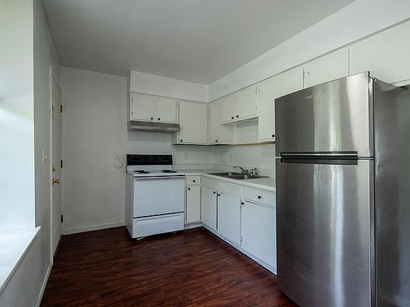 4th image of 50-62 East St #11224789