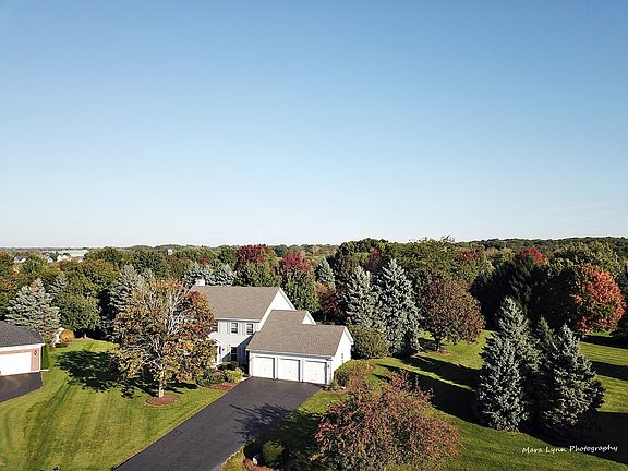 2nd image of 39W198 Wyngate Ct