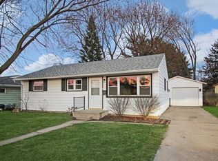 327 N Park Blvd, Freeport, IL 61032