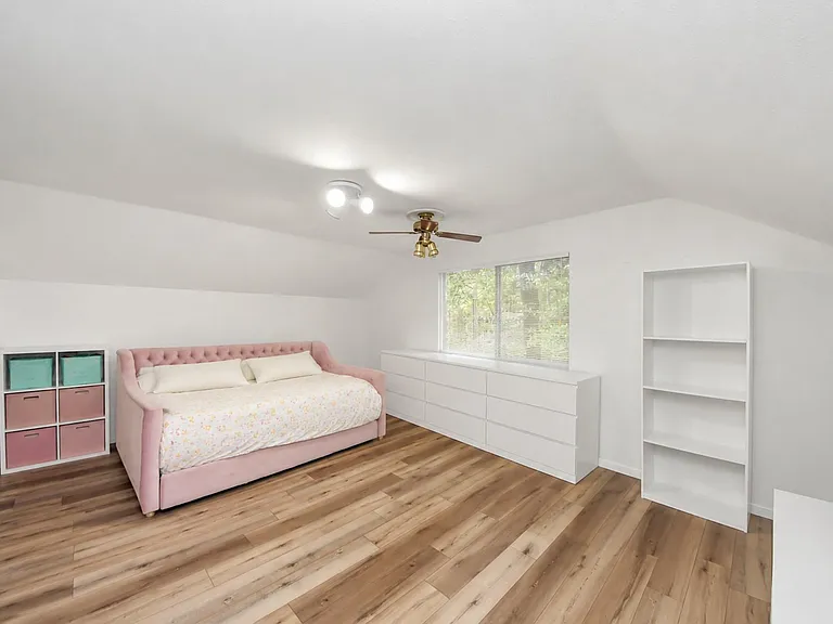 18 N Deerfoot Cir — Photo 12