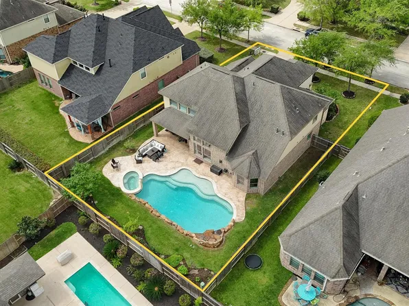 4627 La Escalona Dr, League City, TX 77573