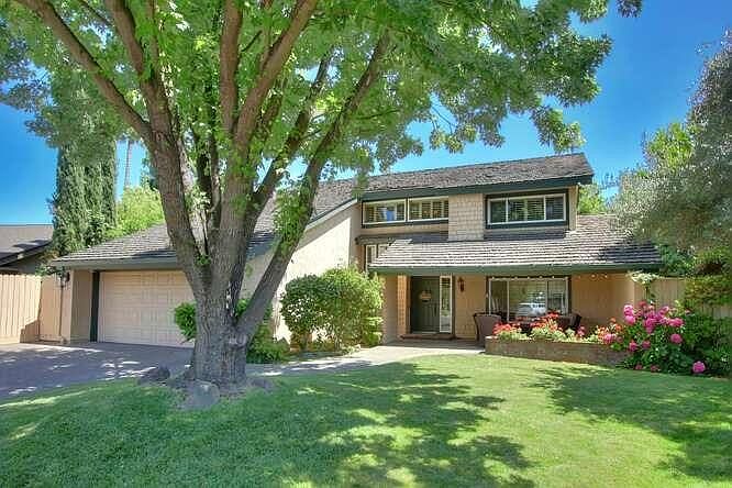 1st image of 1721 Park Place Dr